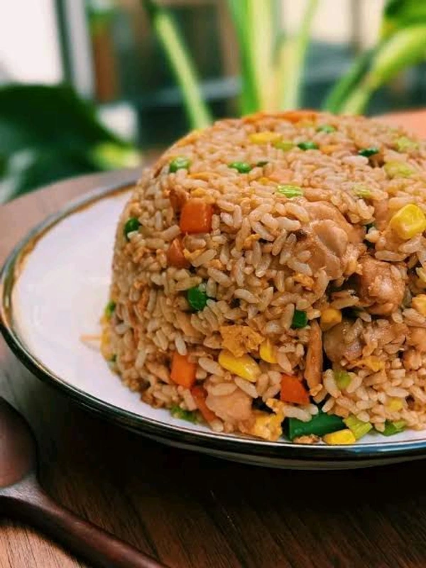 CHICKEN FRIED RICE🌶️ (HALF PLATE )