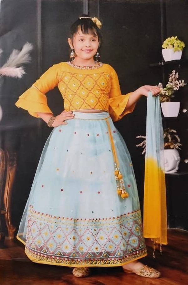 LEHENGA - 28 (6-7 YEARS)