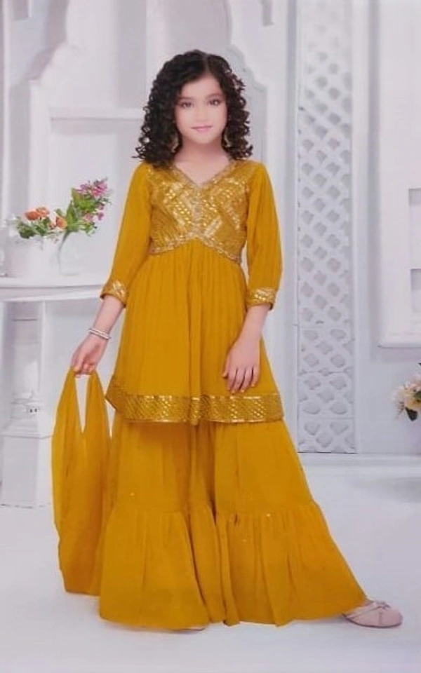 GHARARA SUIT - 26 (5-6 YEARS)