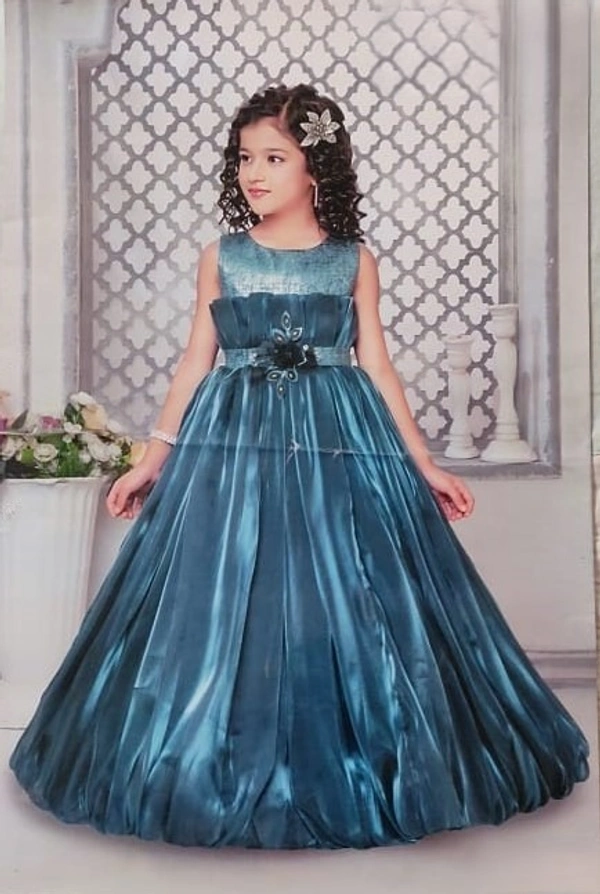 GOWN - 22