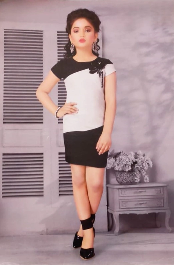 DRESS - 20 (3 YEARS)