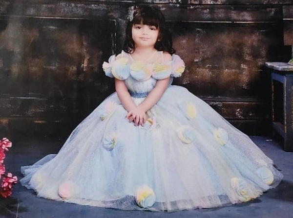 GOWN - 22