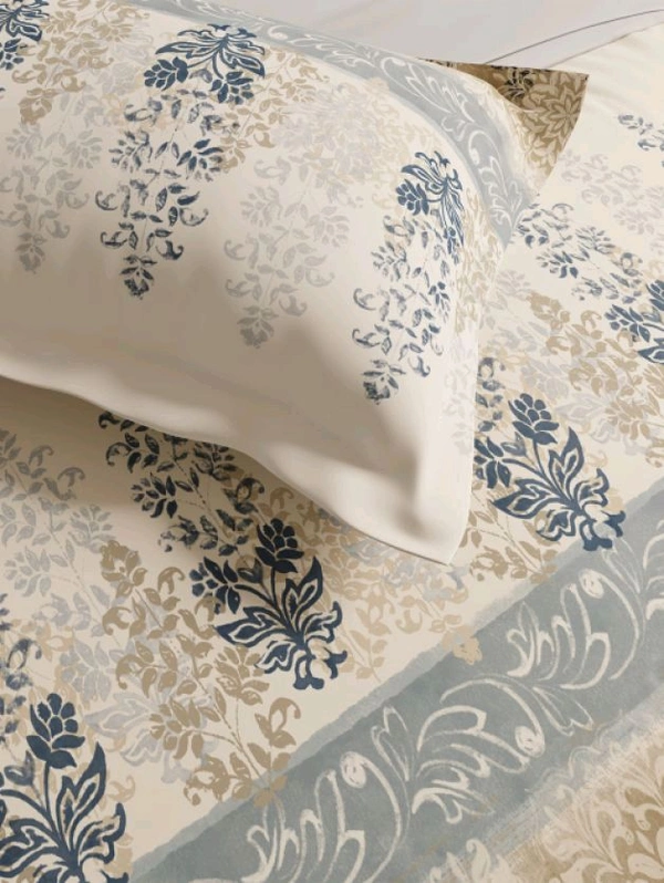 Ddecor Bedsheet King Size Double bed Sheet With 4 Pillow Covers - 2.74 M X 2.74 M