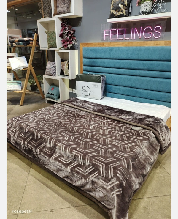 Single Bed Solid Mink Blankets 2 Ply