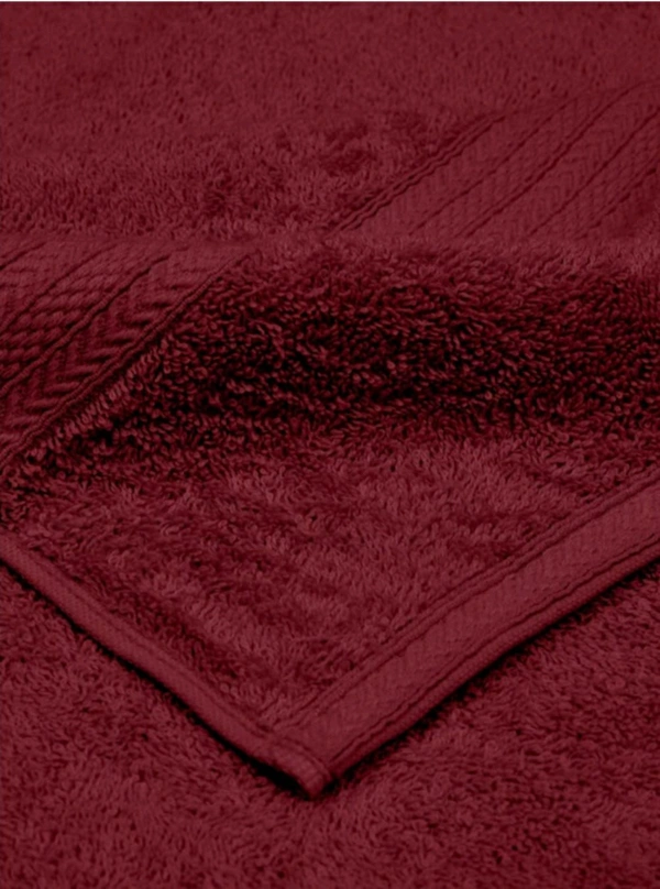 Bombay Dyeing Tulip Cotton Towel Maroon Colour 75 Cm X 150 Cm Large Towel  - 75 Cm X 150 Cm