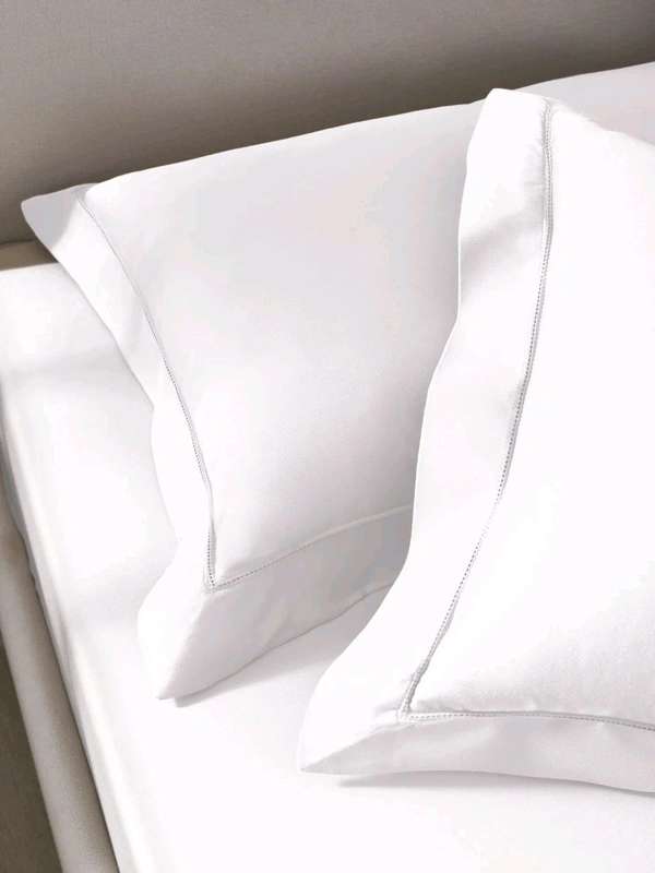 Super King Size Bedsheet 3 X 3 Meter Bed Sheet With 2 Pillow Covers White Plain 400 Tc Heavy Thread Count Premium Quality Bedsheet Shop Online - 3.00 M X 3.00 M
