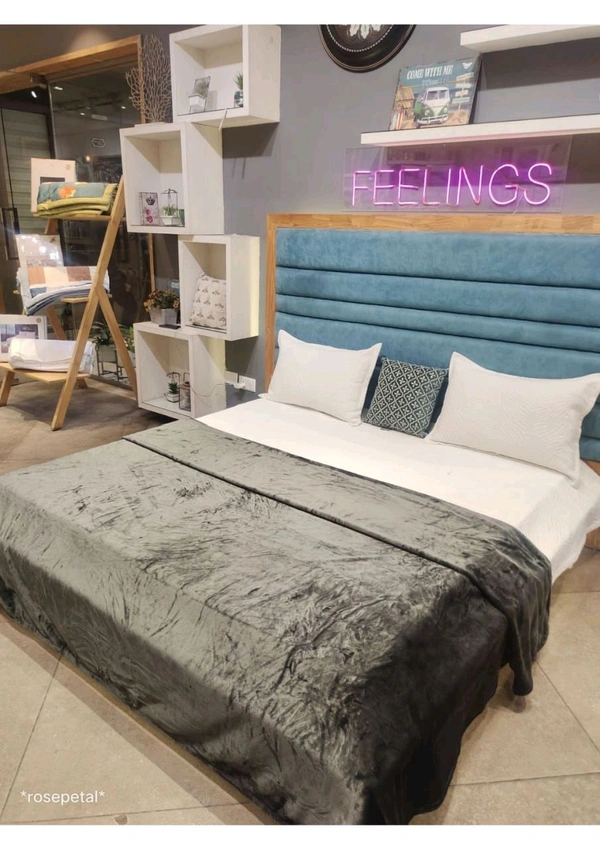 Double Bed Solid Mink Blanket Soft comfortable All Seasons Blanket Silver Grey Plain