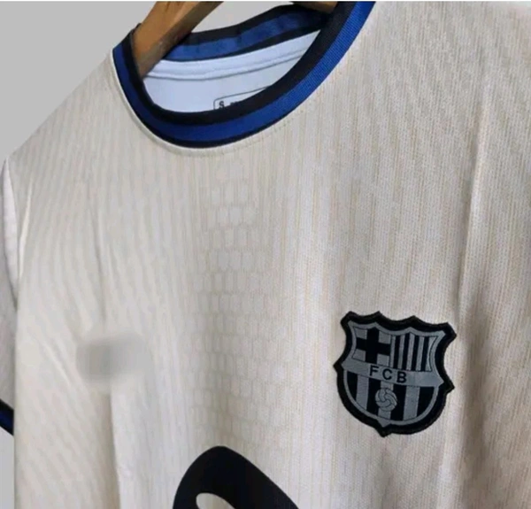 BARCELONA JERSEY 25/26 FAN VERSION - Papaya Whip, M