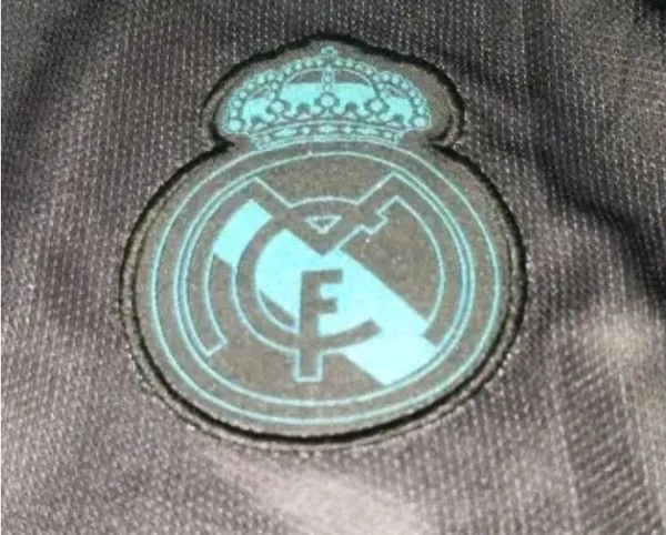 RONALDO 2017/18 AWAY KIT FULL SLEEVES - Navy Blue, M