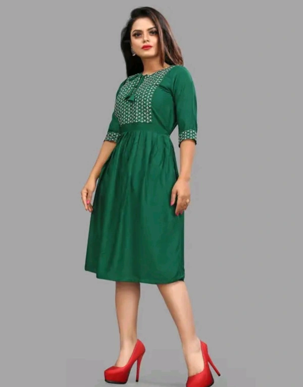 Womsn Frock Girl Cloth Cotton Froq western dress for women
Name: western dress for women
Fabric: Viscose Rayon
Sleeve Length: Three-Quarter Sleeves
Pattern: Embroidered
Net Quantity (N): 1
Sizes:
S, M, L, XL, XXL
A good quality dress for women. It will give them a classy and comfort look.This is designed as per the latest trends to keep you in sync with high fashion    - M