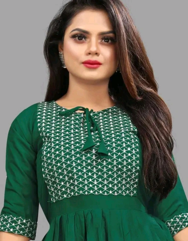 Womsn Frock Girl Cloth Cotton Froq western dress for women
Name: western dress for women
Fabric: Viscose Rayon
Sleeve Length: Three-Quarter Sleeves
Pattern: Embroidered
Net Quantity (N): 1
Sizes:
S, M, L, XL, XXL
A good quality dress for women. It will give them a classy and comfort look.This is designed as per the latest trends to keep you in sync with high fashion    - L