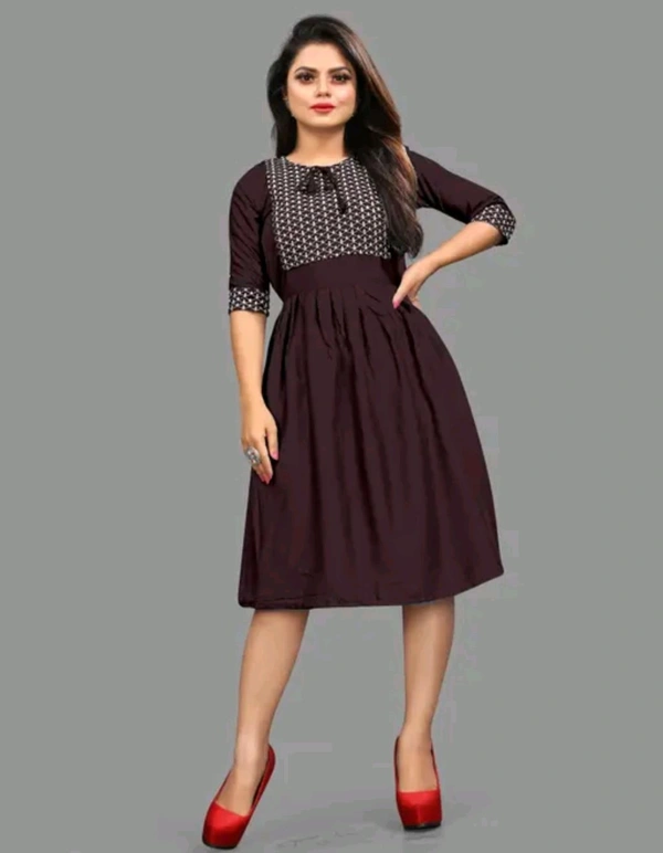 Womsn Frock Girl Cloth Cotton Froq western dress for women
Name: western dress for women
Fabric: Viscose Rayon
Sleeve Length: Three-Quarter Sleeves
Pattern: Embroidered
Net Quantity (N): 1
Sizes:
S, M, L, XL, XXL
A good quality dress for women. It will give them a classy and comfort look.This is designed as per the latest trends to keep you in sync with high fashion    - Xl