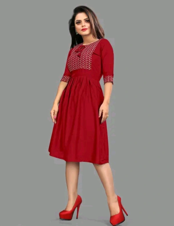 Womsn Frock Girl Cloth Cotton Froq western dress for women
Name: western dress for women
Fabric: Viscose Rayon
Sleeve Length: Three-Quarter Sleeves
Pattern: Embroidered
Net Quantity (N): 1
Sizes:
S, M, L, XL, XXL
A good quality dress for women. It will give them a classy and comfort look.This is designed as per the latest trends to keep you in sync with high fashion    - S