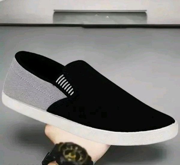 Premium Trending Loafer Shoes For Men
Name: Premium Trending Loafer Shoes For Men
Material: Canvas
Sole Material: Pvc
Fastening & Back Detail: Slip-On
Sizes:
IND-6, IND-7, IND-8, IND-9, IND-10
Country of Origin: India - 9
