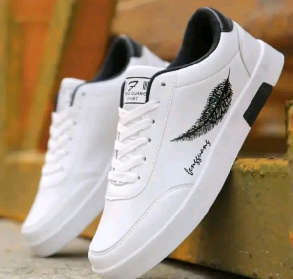 PREMIUM  STYLISH SNEAKER SHOES FOR MEN
Name: PREMIUM  STYLISH SNEAKER SHOES FOR MEN
Material: Synthetic
Sole Material: Pvc
Fastening & Back Detail: Lace-Up
Sizes:
IND-6, IND-7, IND-8, IND-9, IND-10
Country of Origin: India - 9