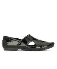 Peshawari 
Name: Peshawari 
Material: Pu
Sole Material: Pvc
Fastening: Slip On
Toe Shape: Pointed Toe
Net Quantity (N): 1
FIGI the trending Brand  has brought to you a quality product with comfort at economic price for men,ideal for summer season  with kurta
Sizes: 
IND-6, IND-7, IND-8, IND-9, IND-10
Country of Origin: India - 7