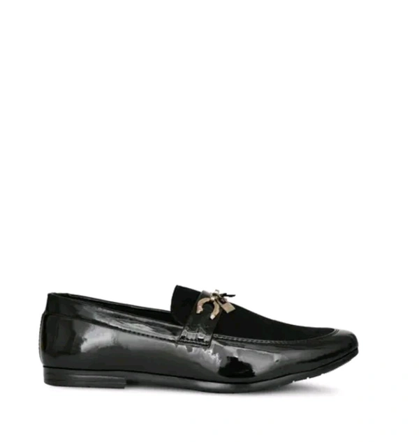Premium New Look Black Loafer
Name: Premium New Look Black Loafer
Material: Synthetic
Sole Material: Pvc
Fastening: Slip On
Toe Shape: Round Toe
Sizes: 
IND-6 (Foot Length Size: 25 cm, Foot Width Size: 10 cm) 
IND-7 (Foot Length Size: 26 cm, Foot Width Size: 10.1 cm) 
IND-8 (Foot Length Size: 27 cm, Foot Width Size: 10.2 cm) 
IND-9 (Foot Length Size: 28 cm, Foot Width Size: 10.3  - 8
