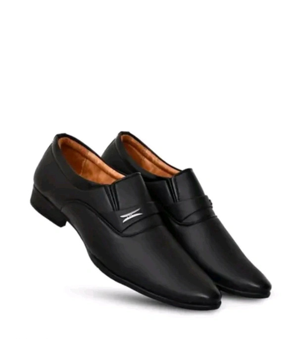 003-BLACK FORMAL SHOES
Name: 003-BLACK FORMAL SHOES
Material: Syntethic Leather
Sole Material: PVC
Fastening & Back Detail: Slip-On
Pattern: Solid
Net Quantity (N): 1
Comfert formal shoes
Sizes: 
IND-6 (Foot Length Size: 25 cm) 
IND-7 (Foot Length Size: 26 cm) 
IND-8 (Foot Length Size: 27 cm) 
IND-9 (Foot Length Size: 28 cm) 
IND-10 (Foot Length Size: 29 cm) 
 - 6