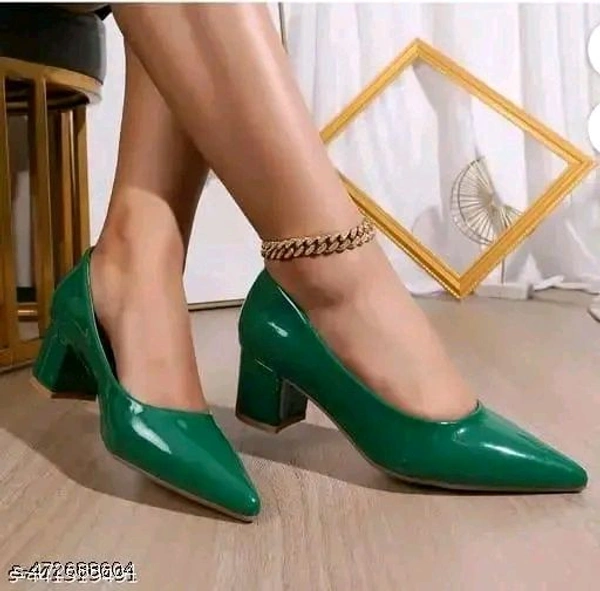 Woman Jooti Shoes High Heel U R WOMEN
Name: U R WOMEN
Material: Patent Leather
Sole Material: Pvc
Pattern: Solid
Net Quantity (N): 1
GOOD QUALITY 
BEST PRODUCT
 - 7