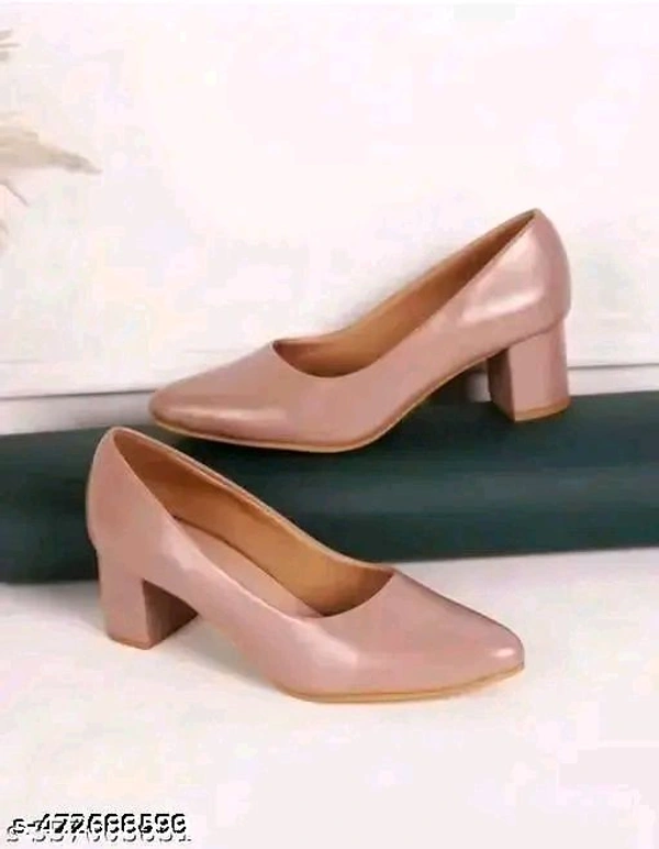Woman Jooti Shoes High Heel U R WOMEN
Name: U R WOMEN
Material: Patent Leather
Sole Material: Pvc
Pattern: Solid
Net Quantity (N): 1
GOOD QUALITY 
BEST PRODUCT
 - 5