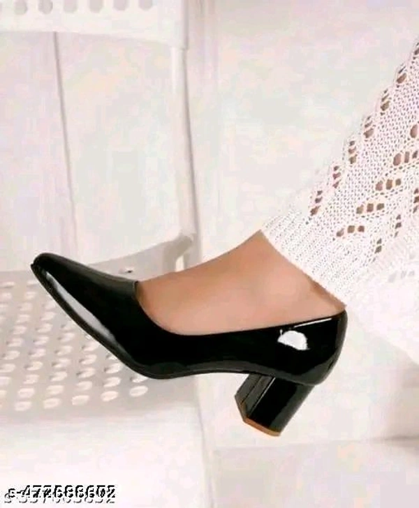 Woman Jooti Shoes High Heel U R WOMEN
Name: U R WOMEN
Material: Patent Leather
Sole Material: Pvc
Pattern: Solid
Net Quantity (N): 1
GOOD QUALITY 
BEST PRODUCT
 - 7