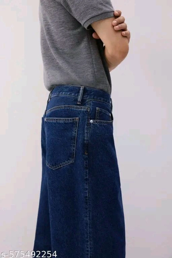 Z03
Name: Z03
Fabric: Cotton
Pattern: Dyed/Washed
Net Quantity (N): 1
Elevate Your Casual Manner with our Blue Baggy Fit Rigid Jeans. These jeans offer a relaxed fit around the waist and a loose fit down the legs, ensuring comfortable and unrestricted movement for all-day wear. Discover a perfect blend of manner and ease with these contemporary baggy fit jeans.
 - 30