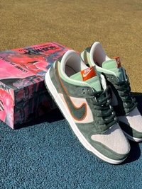 Nike SB Dunk Low Otomo Katsuhiro Green Suede   - 41