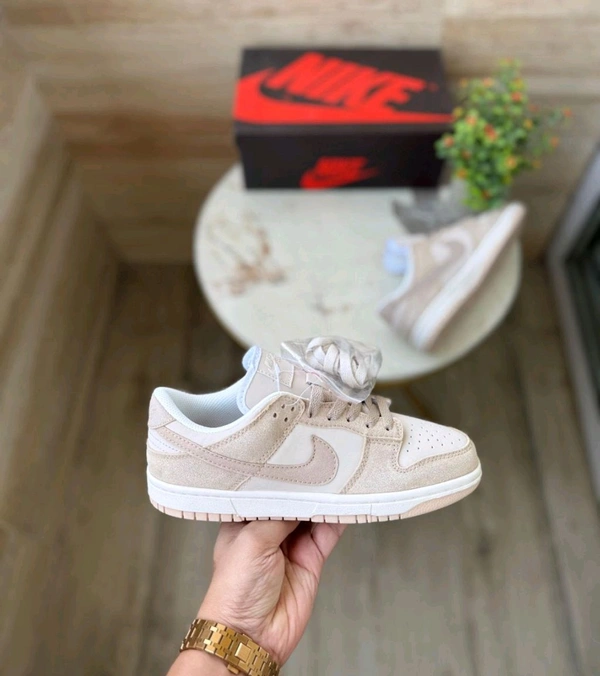 Nike SB DUNK SandDrift - 39