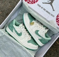 AIR JORDAN RETRO 1 SNAKE  - 42