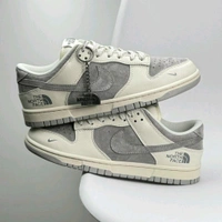 Nike SB Dunk Low North Face  - 42