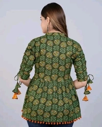 Stylish Girls Top - L