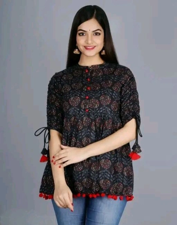 Stylish Girls Top - M