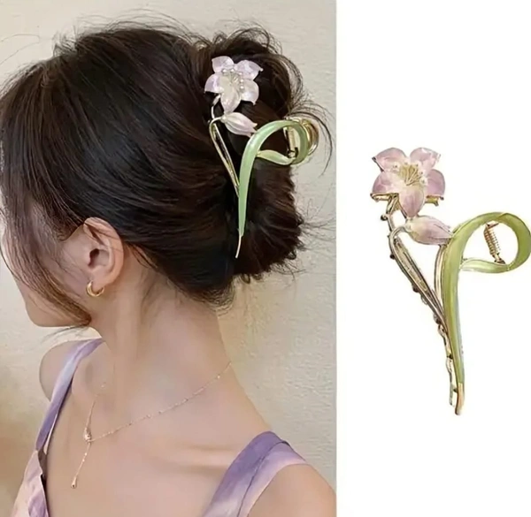 🌸 Elegant Lily Bloom Hair Claw Clip – Floral Green & Purple Metal Clutcher 🌿