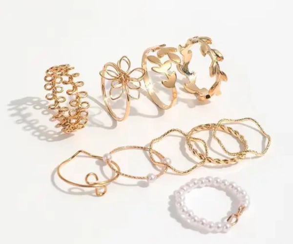 10 Rings, Endless Style – Gold-Plated Glamour for Every Mood & Moment! ✨👑