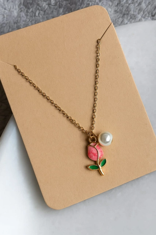🌸 Pink Tulip Pearl Pendant – Vintage Elegance Meets Modern Charm - Pink