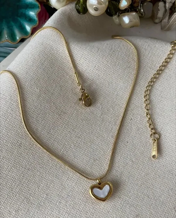 💛 Gleve™ Gold-Tone Heartbeat Necklace – Anti-Tarnish, All Love