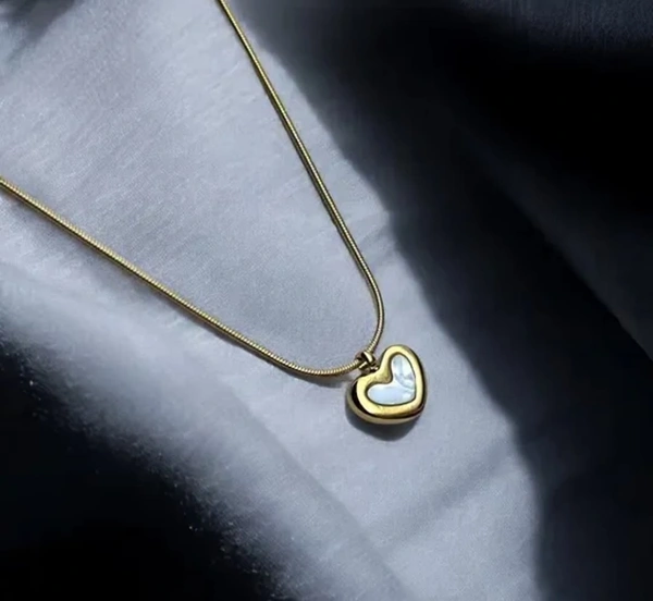 💛 Gleve™ Gold-Tone Heartbeat Necklace – Anti-Tarnish, All Love