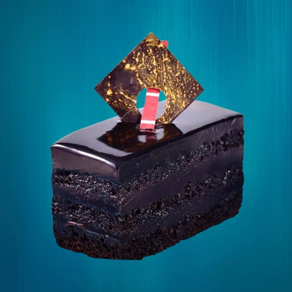 Rich Chocolate Truffle Pastry