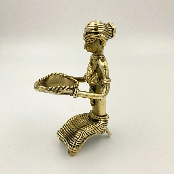 DIYA WITH LADY - Gold, 4inch