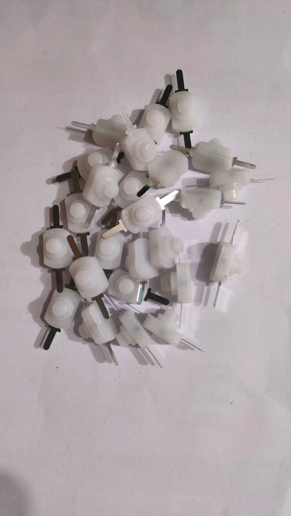 (FI.R) White Switch  - White