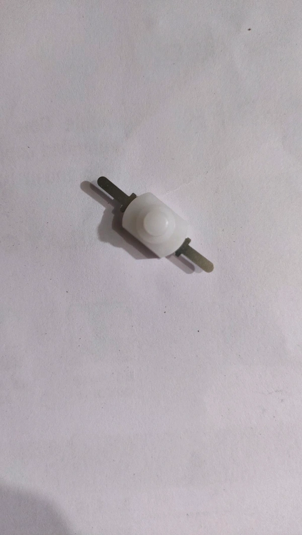 (FI.R) White Switch  - White