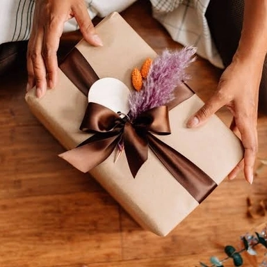 Couple Gifts 🎁