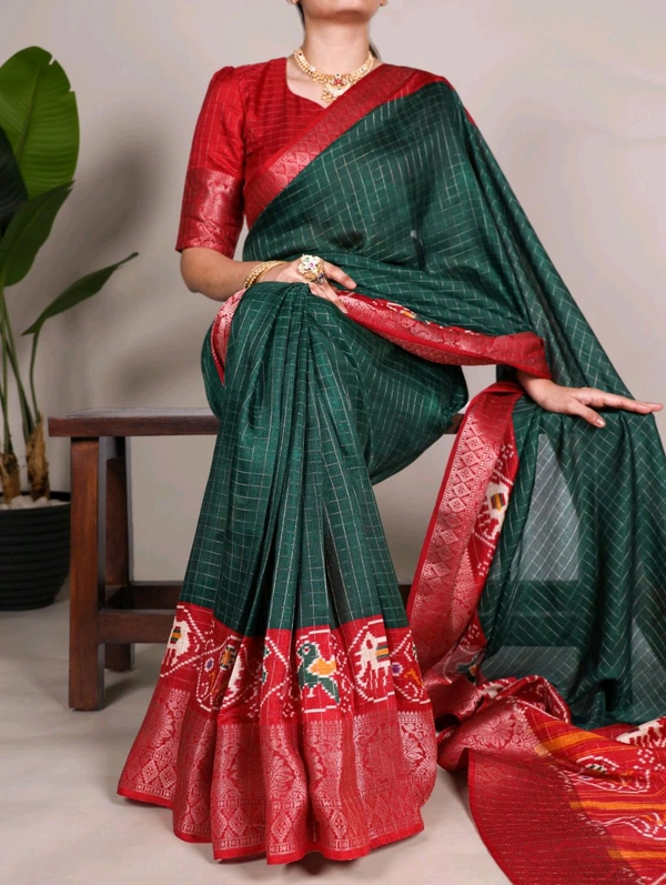 
Saree Fabric : Tasar Chex  
Saree Work : Patola Print With Weaving Work Border 
Saree Length : 5.5 meter 

*Blouse(Unstitched)*
Blouse Fabric : Tasar Chex  
Blouse Work : Weaving Work Border 
Blouse Length : 0.80 meter


