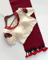Fabric :-  Khadi cotton 

Blouse :- Pure Khadi Blouse (size 38 alterable upto 42)

 *Rate :-₹ 1325/-*
Unpea15july - 38 To 42