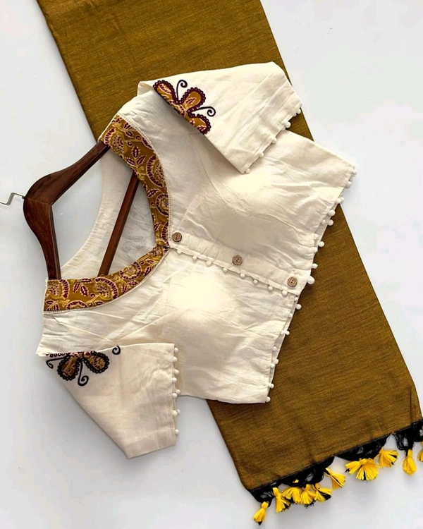 Fabric :-  Khadi cotton 

Blouse :- Pure Khadi Blouse (size 38 alterable upto 42)

 *Rate :-₹ 1325/-*
Unpea15july - 38 To 42