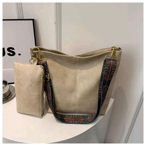 
Very Beautiful & Classy Leather Look Broad Belt  Sling Bag

Good Design & Finishing

Top Quality PU Material

6 Beautiful Colours Available                                               
Size 10 / 13 inches

Pouch size 7/5
