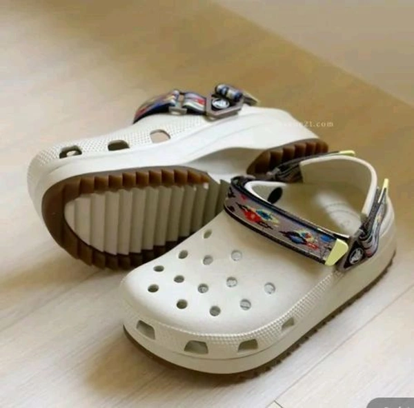 CROCS CLASSIC IKAT HIKER CLOG*

TOP QUALITY*

NEXT TO ORIGINAL*

SHIPPING FREE

 - M6 TO M11