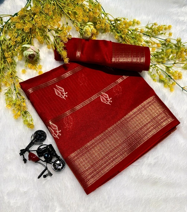 *premium gorget saree*

**super hit  premium gorget JARI saree*

*Original saree only same boder*

*Pure gorget silk with jari   all over saree* *jequrd *boder same as originall boder only*

*Pure and premium soft smooth only*

*butti blouse same as photo originall boder*

