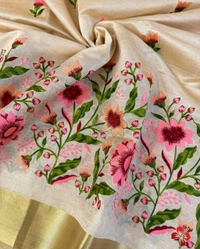 ✨ Elegant Floral Embroidered Saree 