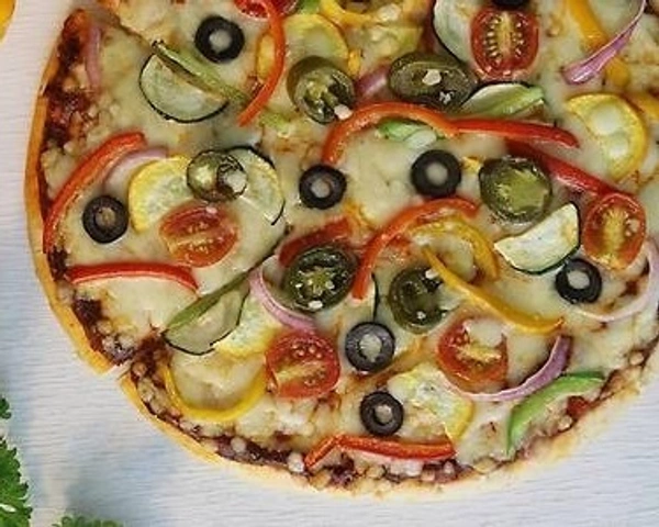 Veg. Overloaded Pizza - Medium